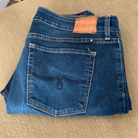 14/32 Lucky Brand Skinny Jeans - Picture 3 of 6